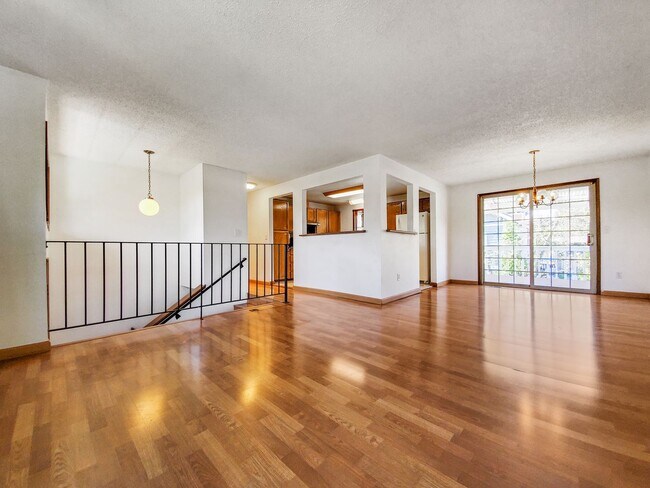 Building Photo - 1748 N 130th St