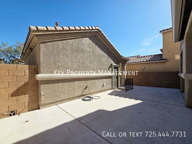 Building Photo - 8789 Ashley Park Ave