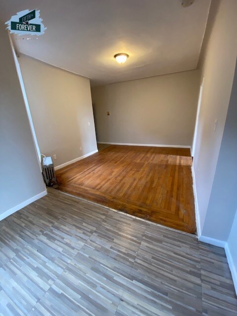 Building Photo - 335 E 34th St