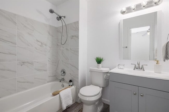 Building Photo - 10732 Marshitahs Way