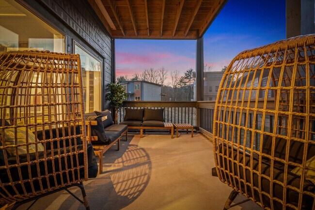 Building Photo - 532 Warbonnet Wy