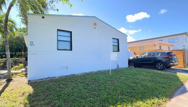 Building Photo - 720 82nd St