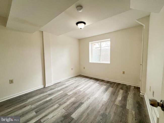Building Photo - 5028 Nantucket Rd