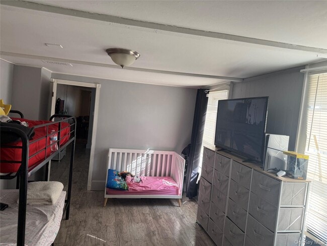 Building Photo - 11-15-15 W Main St