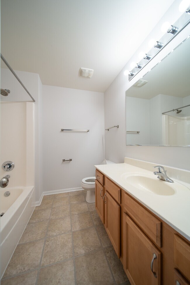 Building Photo - 1450 Prescott Dr