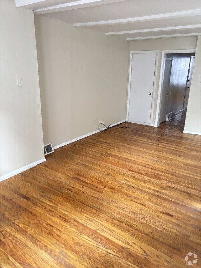 Building Photo - 2023 Brandywine St