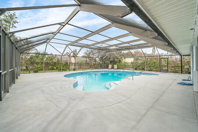 Building Photo - 4BR/2.5BA in gorgeous Melbourne Beach!