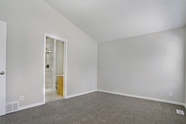 Building Photo - 623 W 930 N