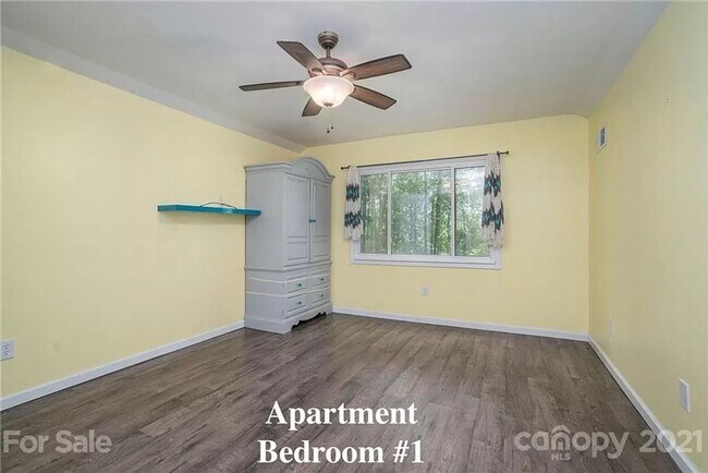 Building Photo - Charming 2BR Apartment in Kannapolis