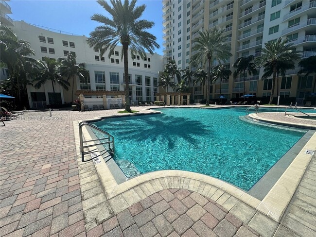 Building Photo - 1755 E Hallandale Beach Blvd