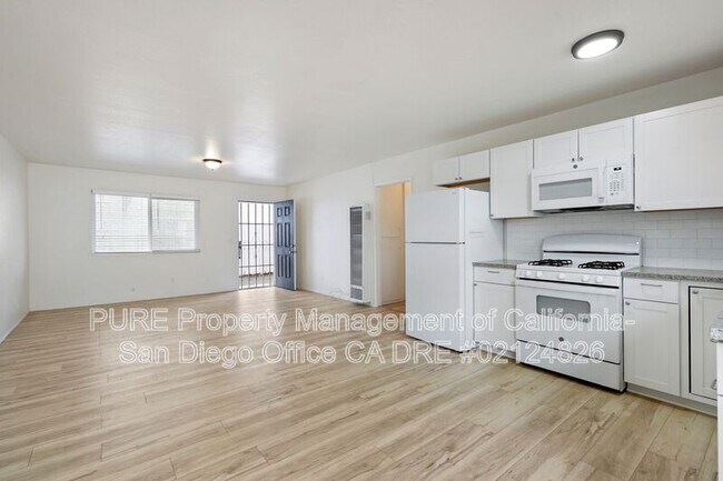 Building Photo - 528 7th St
