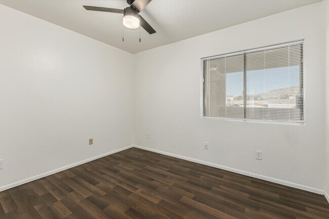 Building Photo - 10828 N Biltmore Dr