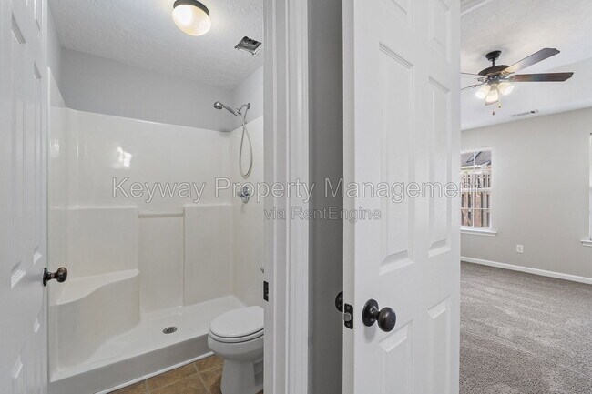 Building Photo - 109 Kousa Ln