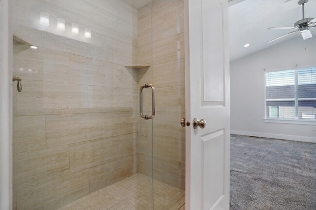 Building Photo - 336 Destiny Wy