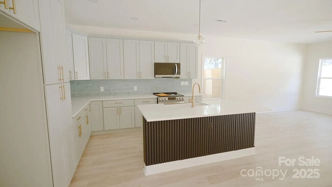 Building Photo - Earn Wealth While Leasing - Like a Homeowner - Lease to Own