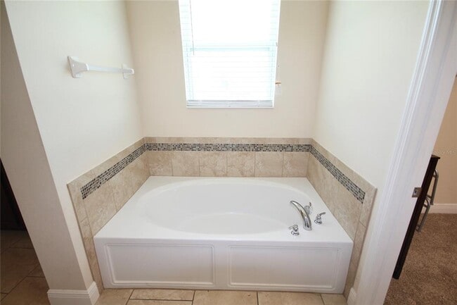 Building Photo - 1073 Cavan Dr