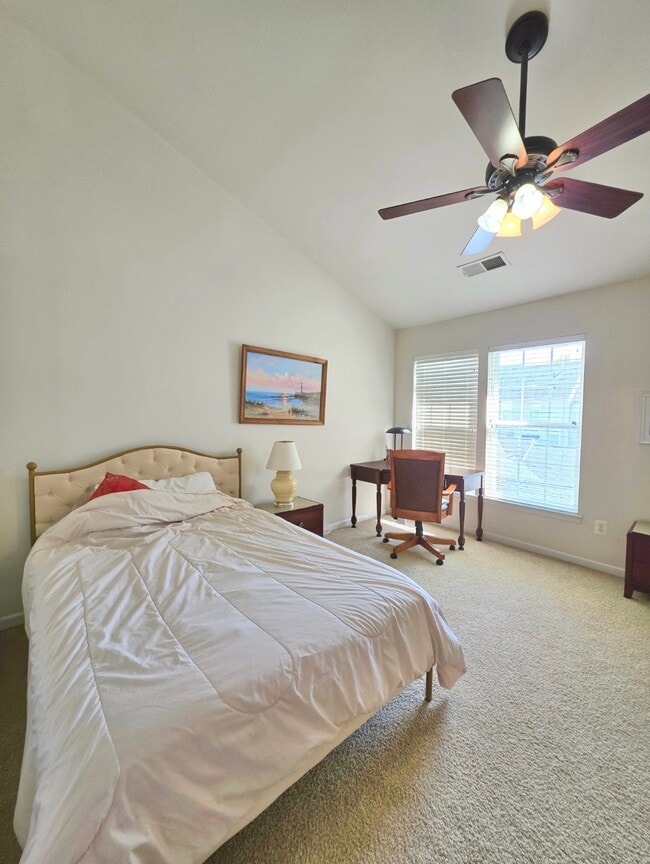 Building Photo - 930 Rainier Rd