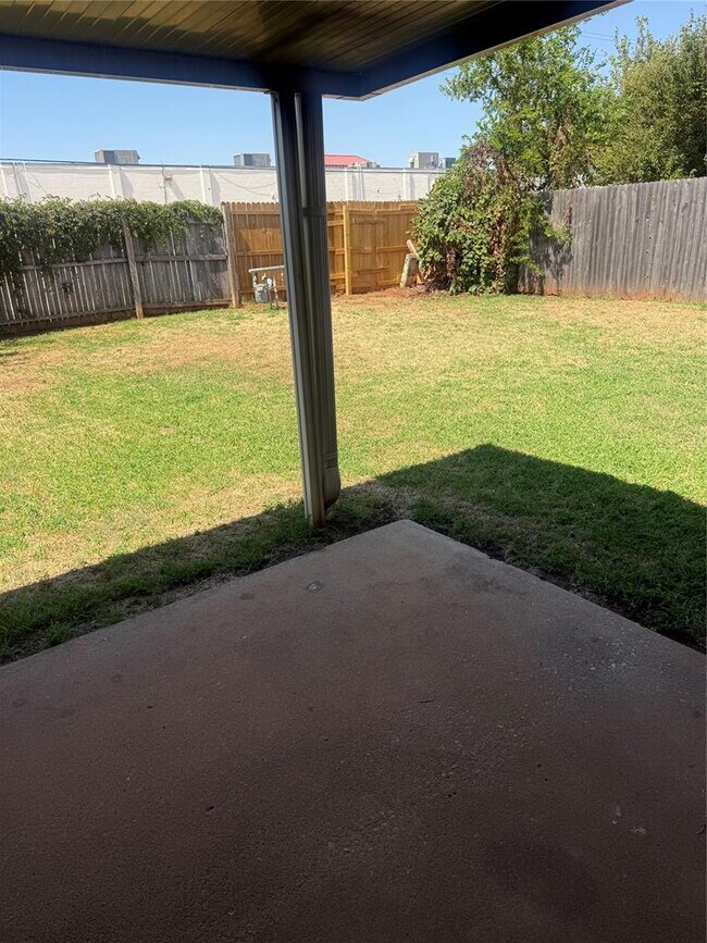 Building Photo - 1309 Summerton Pl