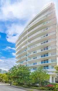 Building Photo - 4250 Biscayne Blvd