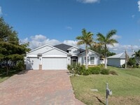 Building Photo - 4006 SW 26th Ct