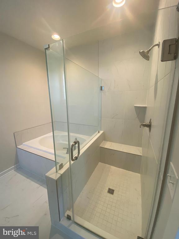 Building Photo - 24083 Gumspring Kiln Terrace