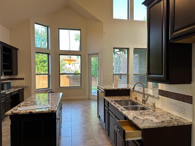 Building Photo - 1625 Goldenrod Ln