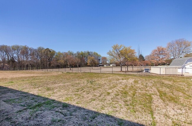 Building Photo - 11105 Austin Estates Dr