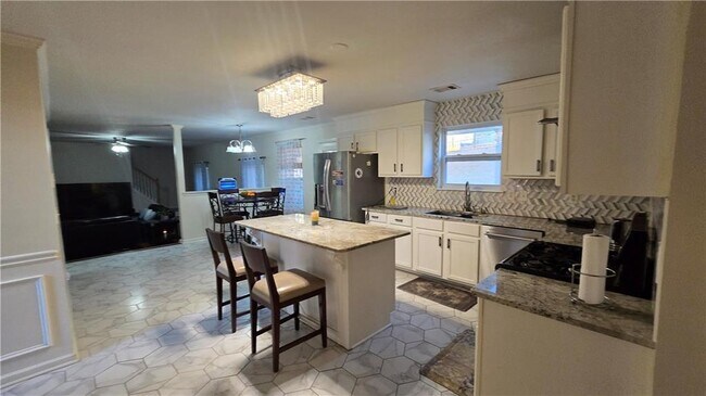 Building Photo - 4038 Ash Tree St SW