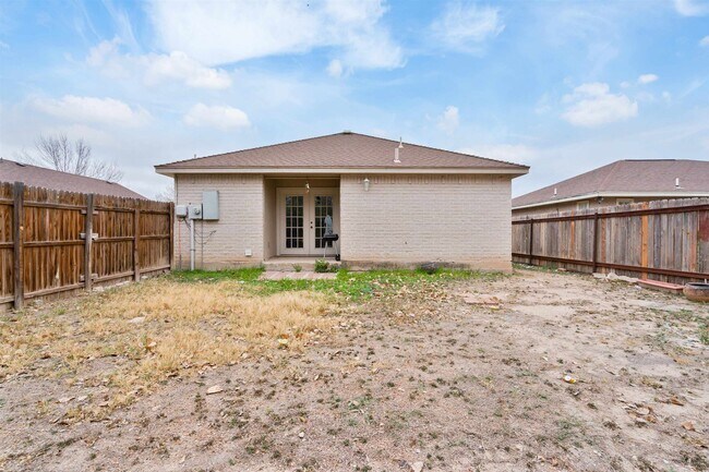 Building Photo - 104 Richard's Court