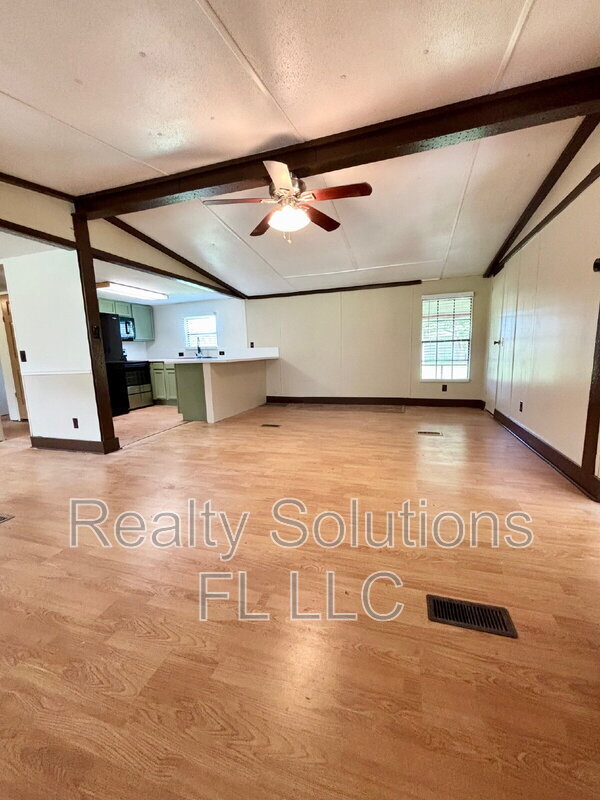 Building Photo - 15518 Lake Apopka Rd