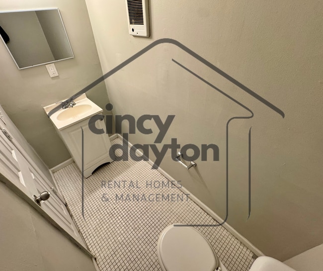 Building Photo - 6118 Stover Ave