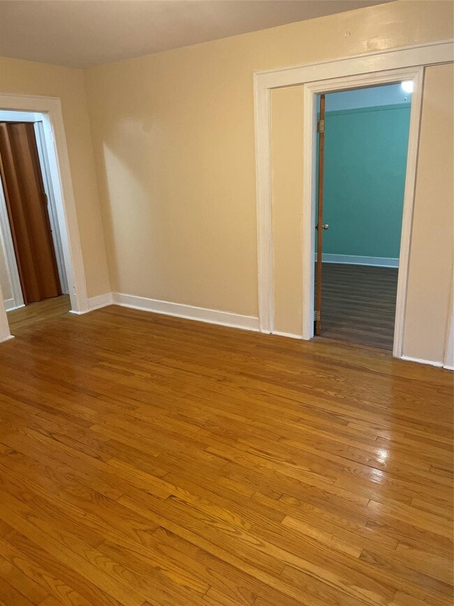 Primary Photo - 211-20 99th Ave