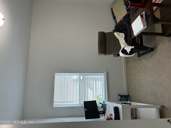 Building Photo - 588 Silver Landing Dr
