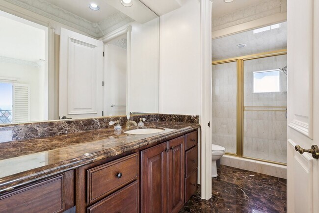 Building Photo - OCEAN VIEW CUSTOM BUILT LUXURY ESTATE