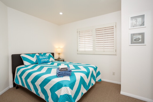 Building Photo - 718 Ensenada Ct