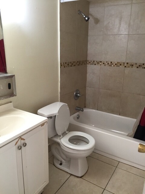 Building Photo - Nice 2-1 Condo Apartment with Central AC, ...