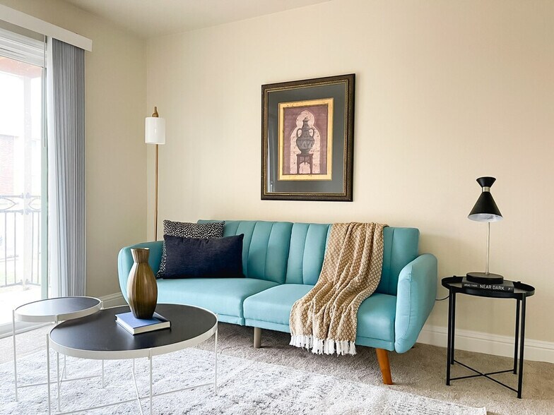 Primary Photo - 12701 N Pennsylvania Ave