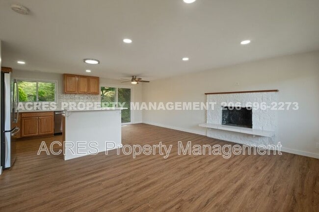 Building Photo - 21222 15th Ave S