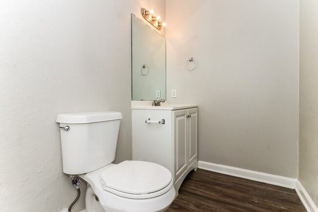 Building Photo - 6914 Pickett Dr