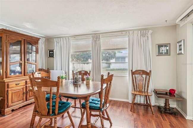 Building Photo - 3800 Sablewood Dr