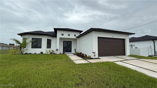 Primary Photo - 2009 Diplomat Pkwy W