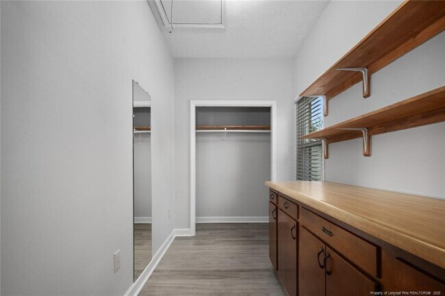 Building Photo - 508 Waterbury Dr
