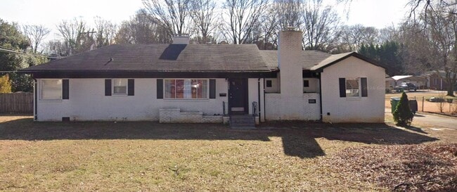 Building Photo - 5200 Christenbury Rd