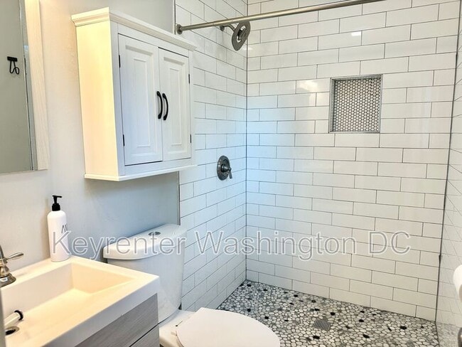Building Photo - 311 Lourdes Dr