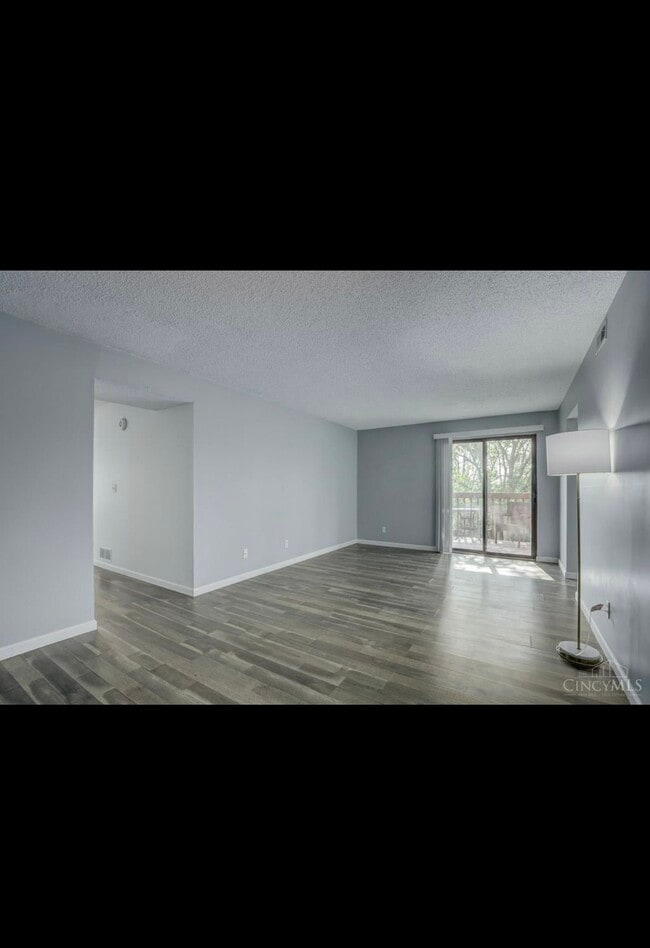 Building Photo - 3921 Mack Rd