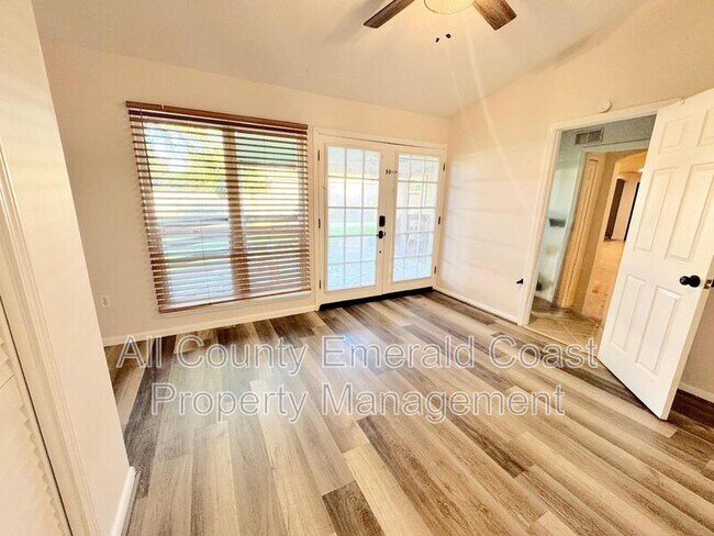 Building Photo - 4104 Indian Bayou N