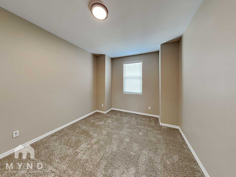 Building Photo - 17694 W Mandalay Ln