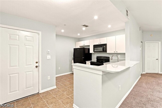 Building Photo - 15417 Bellamar Cir