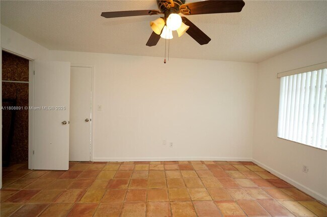 Building Photo - 15402 SW 85th Terrace