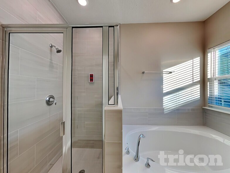 Building Photo - 38 Athens Dr